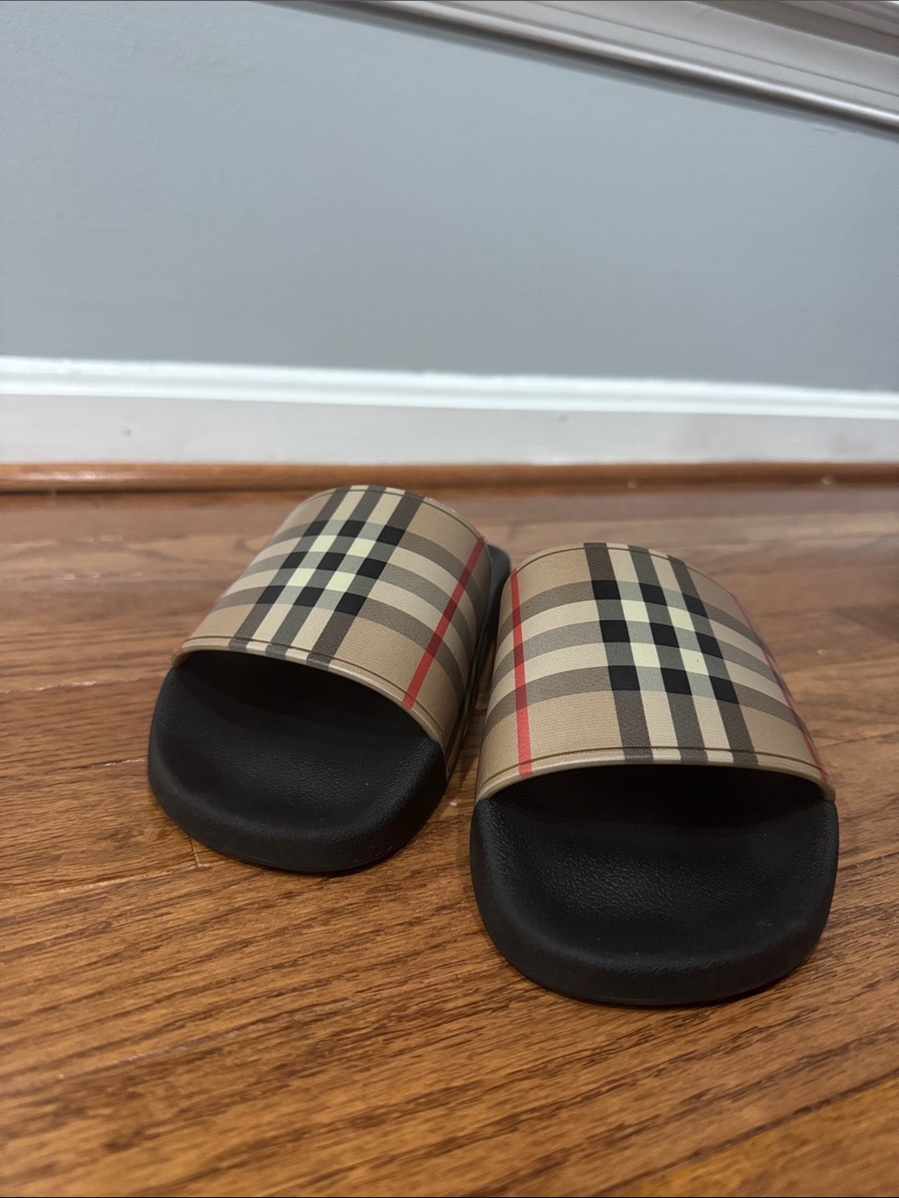 Men Accessories Subcategory Identification - Picture 3 of 6